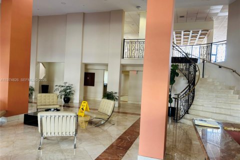 Copropriété à vendre à Miami Beach, Floride: 2 chambres, 164.99 m2 № 2036117 - photo 11