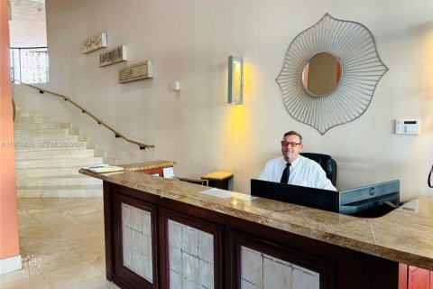 Copropriété à vendre à Miami Beach, Floride: 2 chambres, 164.99 m2 № 2036117 - photo 12