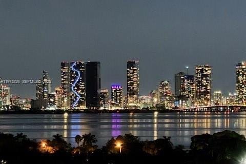 Copropriété à vendre à Miami Beach, Floride: 2 chambres, 164.99 m2 № 2036117 - photo 4