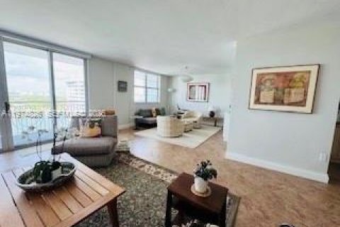 Copropriété à vendre à Miami Beach, Floride: 2 chambres, 164.99 m2 № 2036117 - photo 20