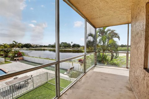 Купить кондоминиум в Санрайз, Флорида 2 спальни, 171.68м2, № 2066688 - фото 25