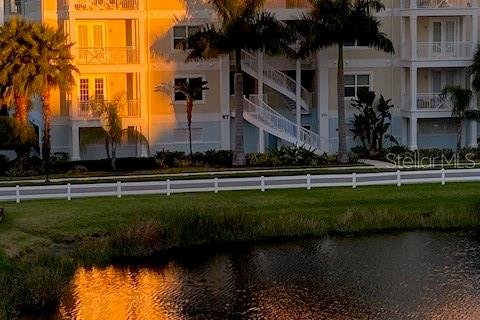 Copropriété à vendre à Bradenton, Floride: 2 chambres, 153.29 m2 № 1911510 - photo 6