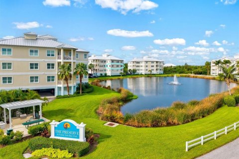 Copropriété à vendre à Bradenton, Floride: 2 chambres, 153.29 m2 № 1911510 - photo 2