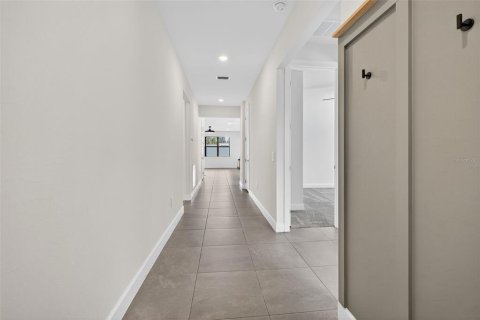 House in MAGNOLIA RANCH in Bradenton, Florida 4 bedrooms, 171.87 sq.m. № 1845267 - photo 27