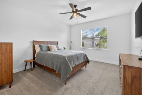 House in MAGNOLIA RANCH in Bradenton, Florida 4 bedrooms, 171.87 sq.m. № 1845267 - photo 18