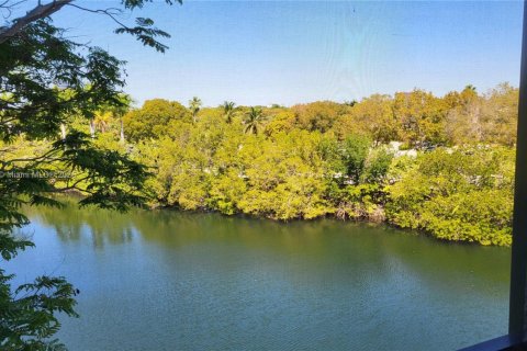Condo in Aventura, Florida, 2 bedrooms  № 1588218 - photo 4