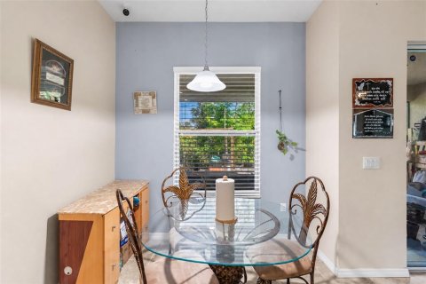 Casa en venta en Deltona, Florida, 4 dormitorios, 212.93 m2 № 2385766 - foto 20