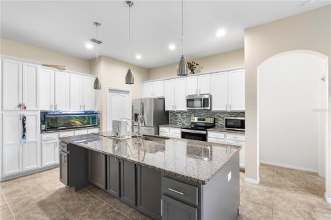 Casa en venta en Deltona, Florida, 4 dormitorios, 212.93 m2 № 2385766 - foto 14