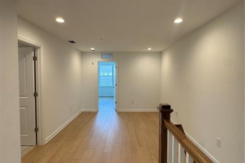Adosado en venta en Apopka, Florida, 3 dormitorios, 185.99 m2 № 2096189 - foto 7