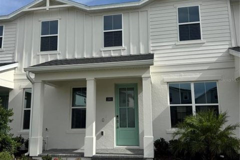 Adosado en venta en Apopka, Florida, 3 dormitorios, 185.99 m2 № 2096189 - foto 2