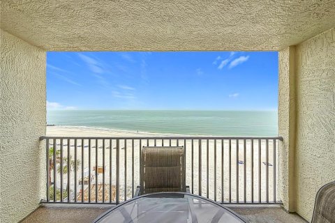 Condominio en venta en Madeira Beach, Florida, 2 dormitorios, 95.69 m2 № 1720212 - foto 1