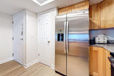Condominio en venta en Madeira Beach, Florida, 2 dormitorios, 95.69 m2 № 1720212 - foto 8