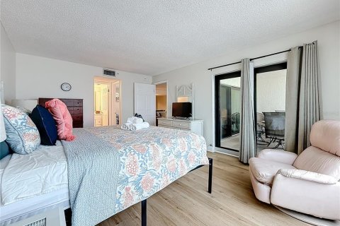 Condominio en venta en Madeira Beach, Florida, 2 dormitorios, 95.69 m2 № 1720212 - foto 24