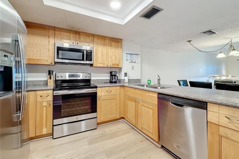 Condominio en venta en Madeira Beach, Florida, 2 dormitorios, 95.69 m2 № 1720212 - foto 7