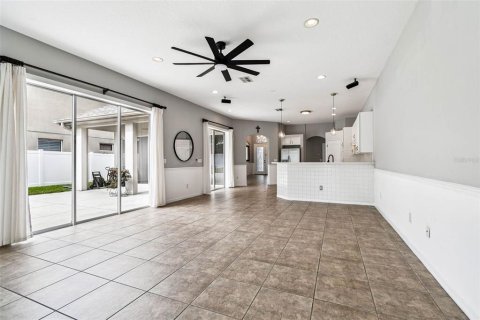 Casa en venta en Land O' Lakes, Florida, 4 dormitorios, 233.93 m2 № 1907743 - foto 18