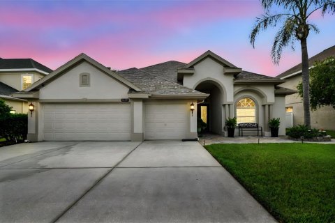 Casa en venta en Land O' Lakes, Florida, 4 dormitorios, 233.93 m2 № 1907743 - foto 1