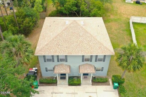 Commercial property in Palm Coast, Florida 4 bedrooms, 240.43 sq.m. № 1688025 - photo 2