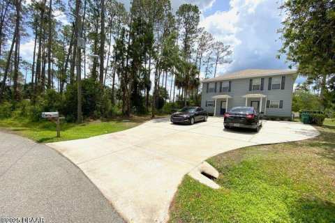 Commercial property in Palm Coast, Florida 4 bedrooms, 240.43 sq.m. № 1688025 - photo 29