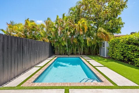 Adosado en venta en Miami, Florida, 3 dormitorios, 221.2 m2 № 2187115 - foto 14