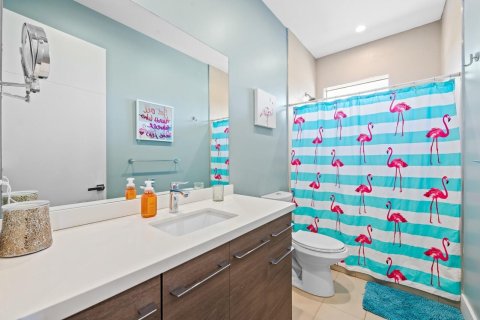 Adosado en venta en Miami, Florida, 3 dormitorios, 221.2 m2 № 2187115 - foto 20