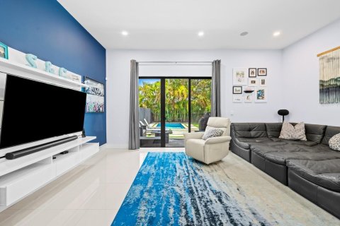 Adosado en venta en Miami, Florida, 3 dormitorios, 221.2 m2 № 2187115 - foto 11