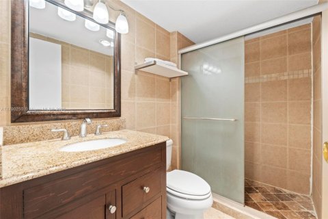 Condo in Aventura, Florida, 2 bedrooms  № 1699422 - photo 23