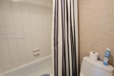 Condo in Lauderhill, Florida, 2 bedrooms № 2051724 - photo 21