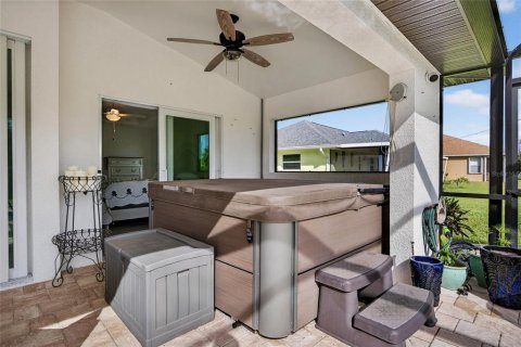 House in Punta Gorda, Florida 3 bedrooms, 165.37 sq.m. № 1903048 - photo 27