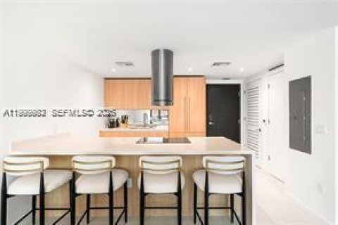 Condominio en alquiler en Bay Harbor Islands, Florida, 2 dormitorios, 114.18 m2 № 2060982 - foto 21