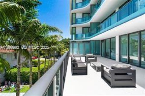 Condominio en alquiler en Bay Harbor Islands, Florida, 2 dormitorios, 114.18 m2 № 2060982 - foto 11