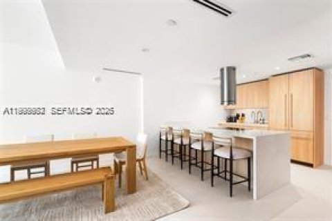 Condominio en alquiler en Bay Harbor Islands, Florida, 2 dormitorios, 114.18 m2 № 2060982 - foto 25