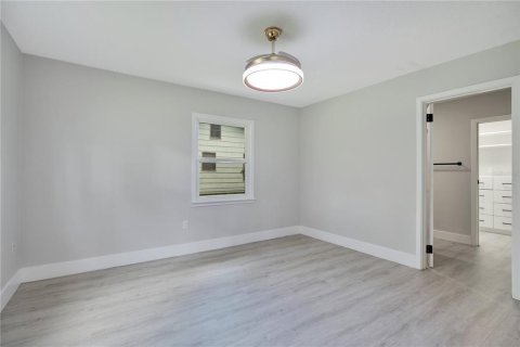 House in Sanford, Florida 3 bedrooms, 125.98 sq.m. № 1904429 - photo 16