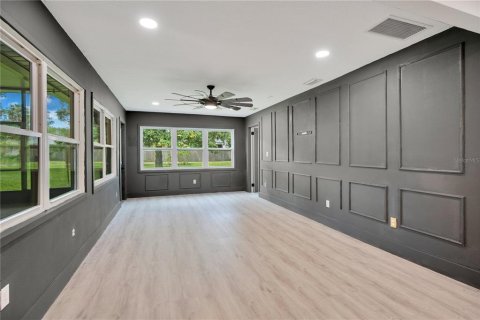 House in Sanford, Florida 3 bedrooms, 125.98 sq.m. № 1904429 - photo 15