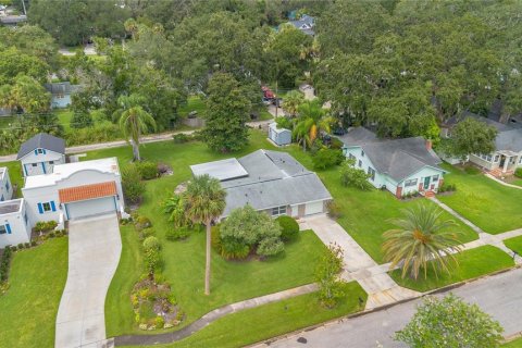House in Sanford, Florida 3 bedrooms, 125.98 sq.m. № 1904429 - photo 28