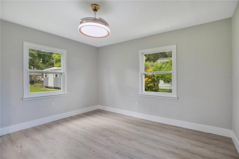 House in Sanford, Florida 3 bedrooms, 125.98 sq.m. № 1904429 - photo 17