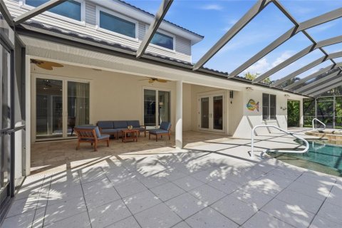 House in Sarasota, Florida 4 bedrooms, 365.38 sq.m. № 2425219 - photo 16