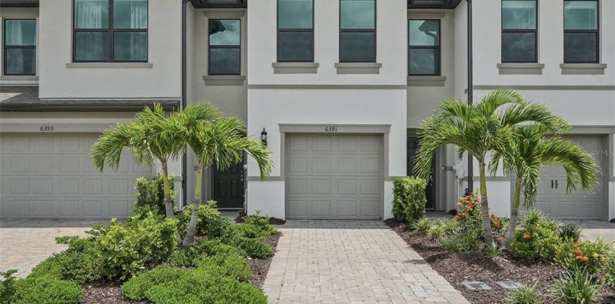 Townhouse in Sarasota, Florida 3 bedrooms, 153.1 sq.m. № 2222775