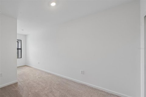 Townhouse in Sarasota, Florida 3 bedrooms, 153.1 sq.m. № 2222775 - photo 29