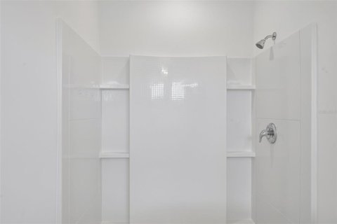 Townhouse in Sarasota, Florida 3 bedrooms, 153.1 sq.m. № 2222775 - photo 26