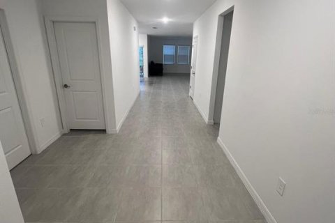 Villa ou maison à louer à Kissimmee, Floride: 4 chambres, 171.4 m2 № 1724772 - photo 2