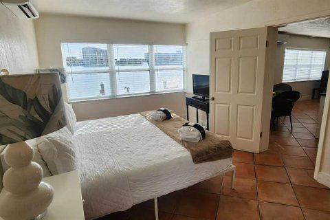 Hotel in Clearwater, Florida 923.08 sq.m. № 2198445 - photo 7