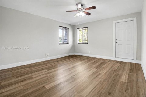 Casa en alquiler en Fort Lauderdale, Florida, 2 dormitorios, 258.92 m2 № 1991081 - foto 24