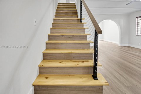 Casa en alquiler en Fort Lauderdale, Florida, 2 dormitorios, 258.92 m2 № 1991081 - foto 7