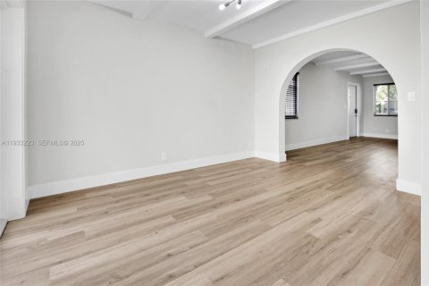 Casa en alquiler en Fort Lauderdale, Florida, 2 dormitorios, 258.92 m2 № 1991081 - foto 9