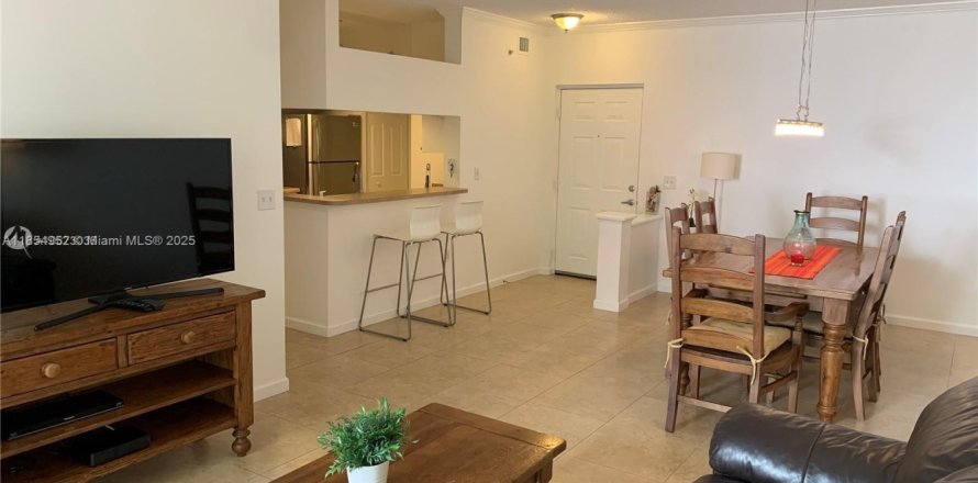 Condominio en Sunny Isles Beach, Florida, 2 dormitorios № 1874872