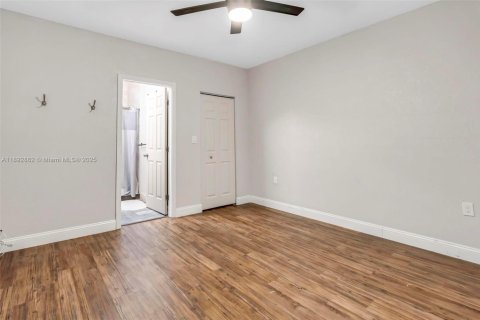 Villa ou maison à vendre à Cutler Bay, Floride: 3 chambres, 170.94 m2 № 1945110 - photo 20