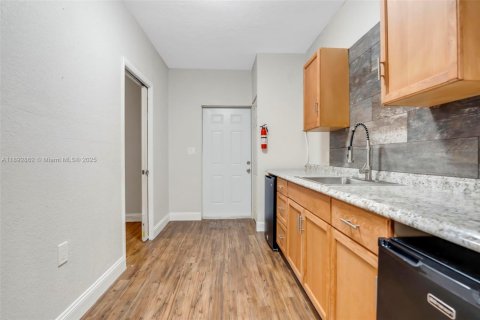 Villa ou maison à vendre à Cutler Bay, Floride: 3 chambres, 170.94 m2 № 1945110 - photo 19