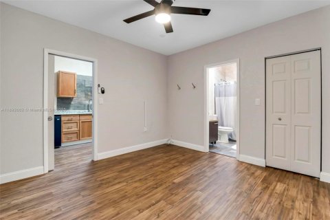 Villa ou maison à vendre à Cutler Bay, Floride: 3 chambres, 170.94 m2 № 1945110 - photo 21