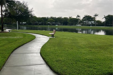 Townhouse in Cutler Bay, Florida 2 bedrooms, 141.03 sq.m. № 1836703 - photo 30