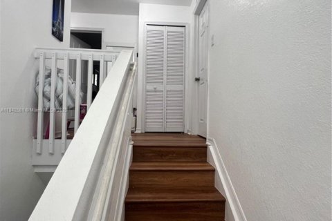 Townhouse in Cutler Bay, Florida 2 bedrooms, 141.03 sq.m. № 1836703 - photo 10